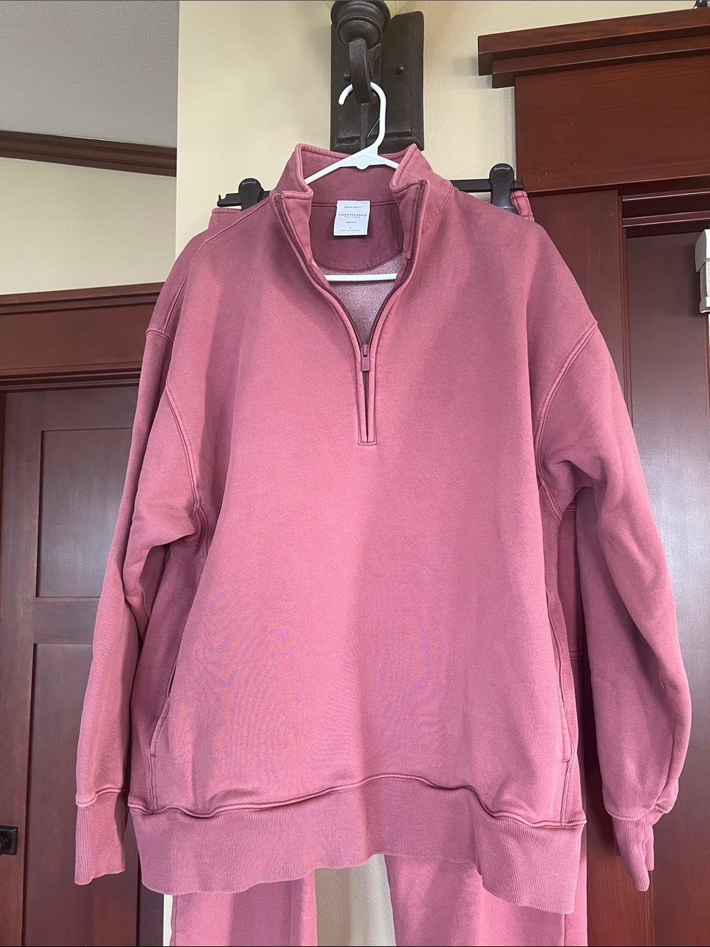 Aritzia boyfriend half zip sweatshirt - Picture 3 of 10